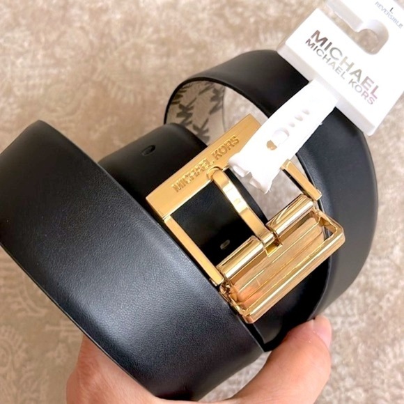 Brand New Michael Kors Genuine Leather Reversible Belt Black Gold Tone Buckle